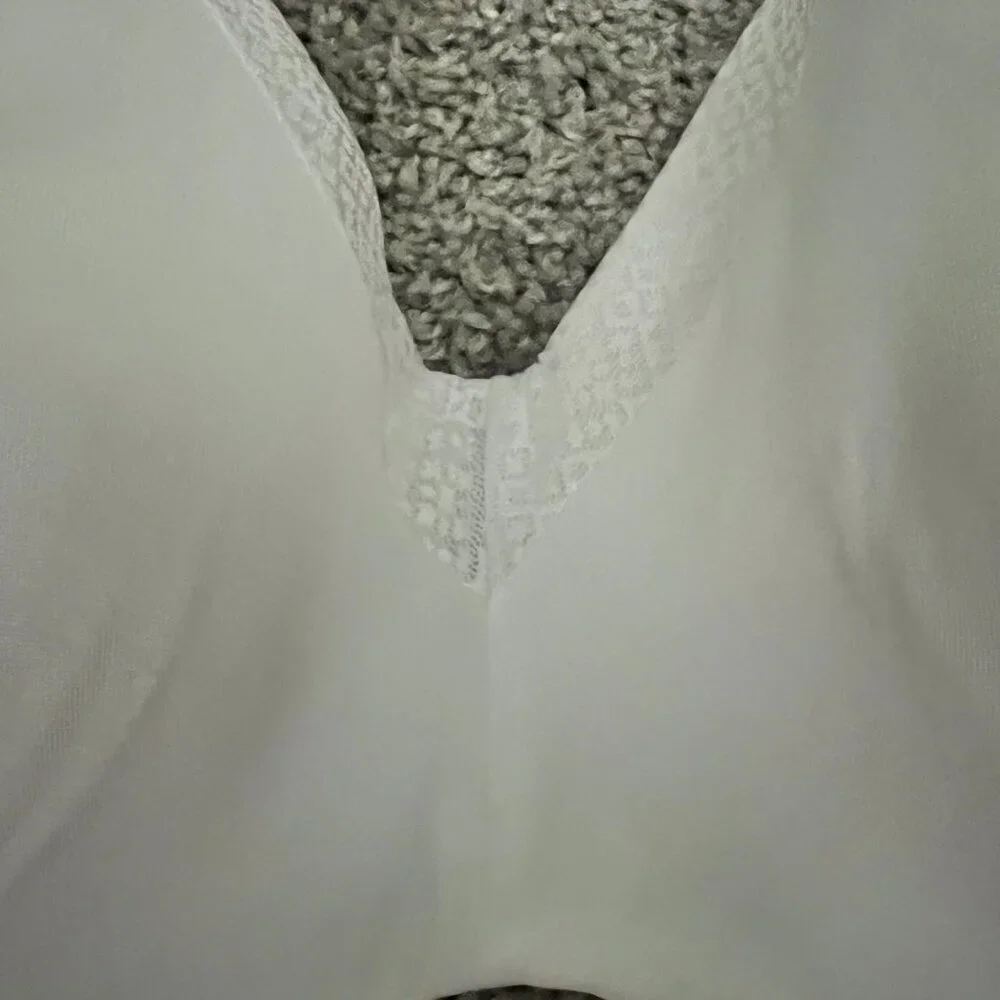 Bali Bra White 42D NWT - Picture 6 of 6